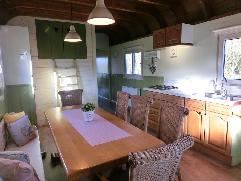 Pipowagen Camping Puur Genieten Bed & Breakfast Someren Cameră foto
